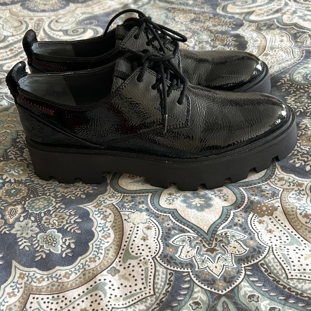 LIKE NEW Franco Sarto chunky patent oxford, size 7